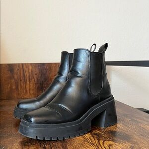 Steve Madden Black Chunky Heel Ankle Boots